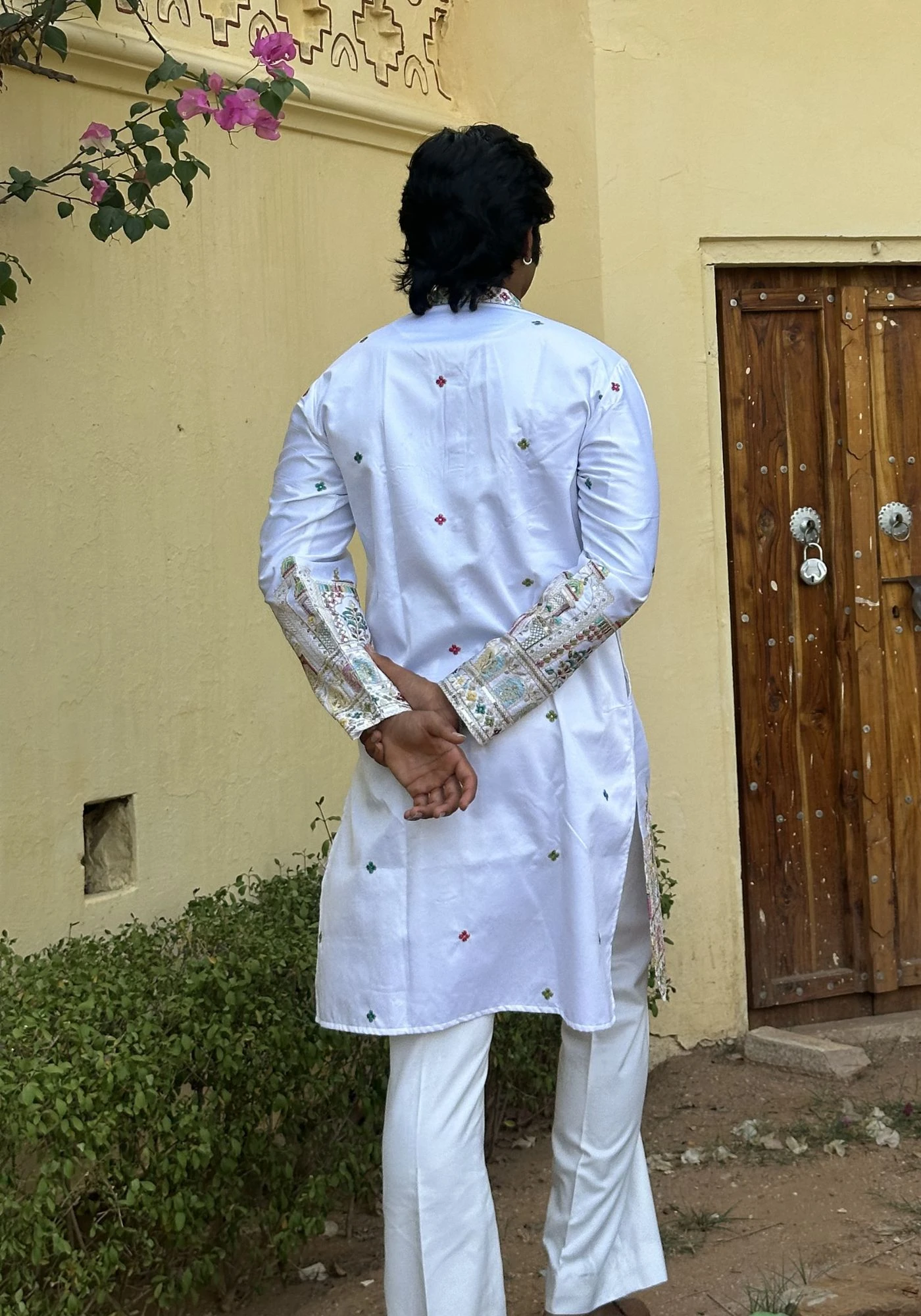 Ivory Sheher Naqsh Front Open Embroidered Kurta - view 5