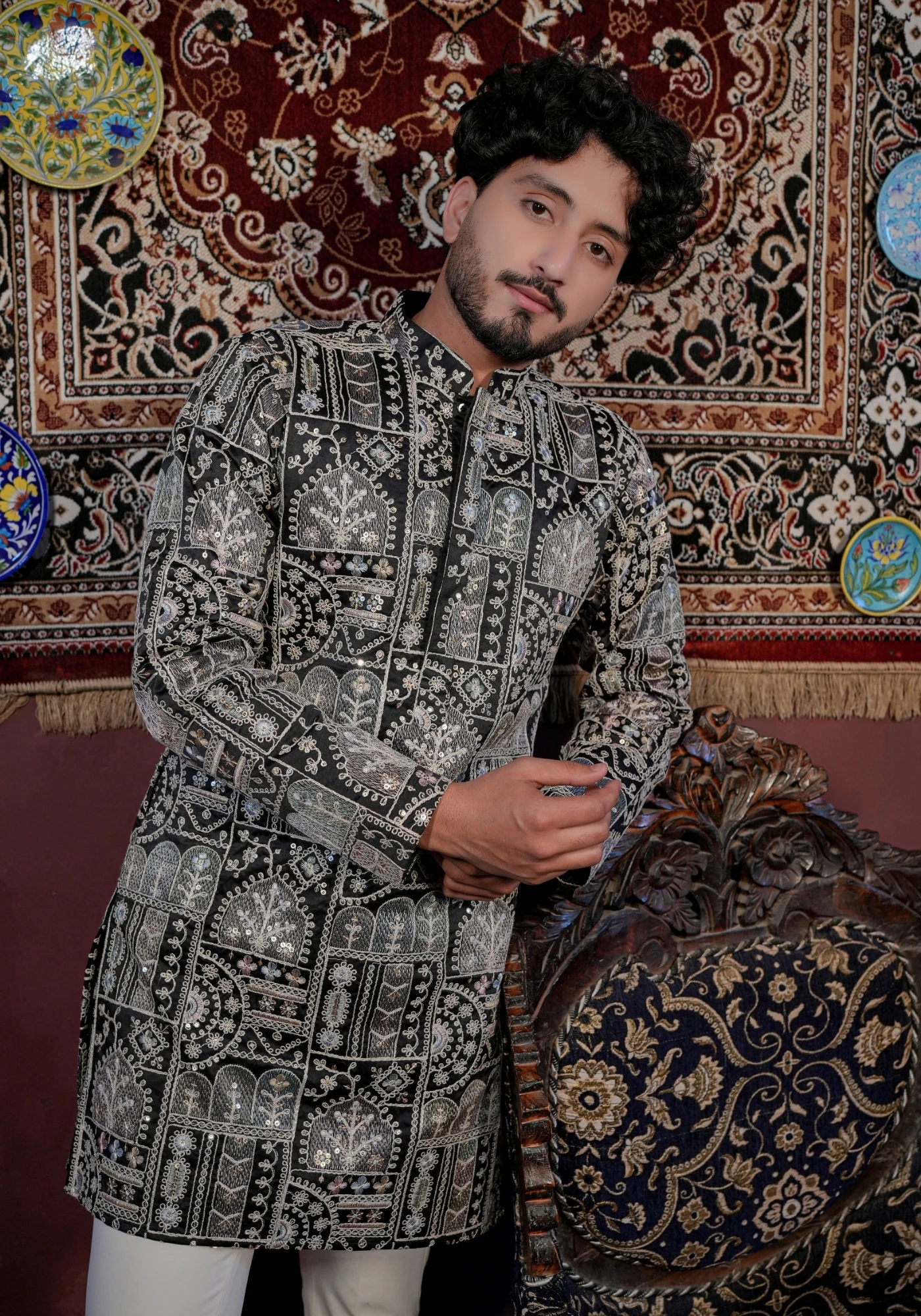 Charcoal Black Rangrez Jharokha Naqsh Embroidered Kurta - view 1