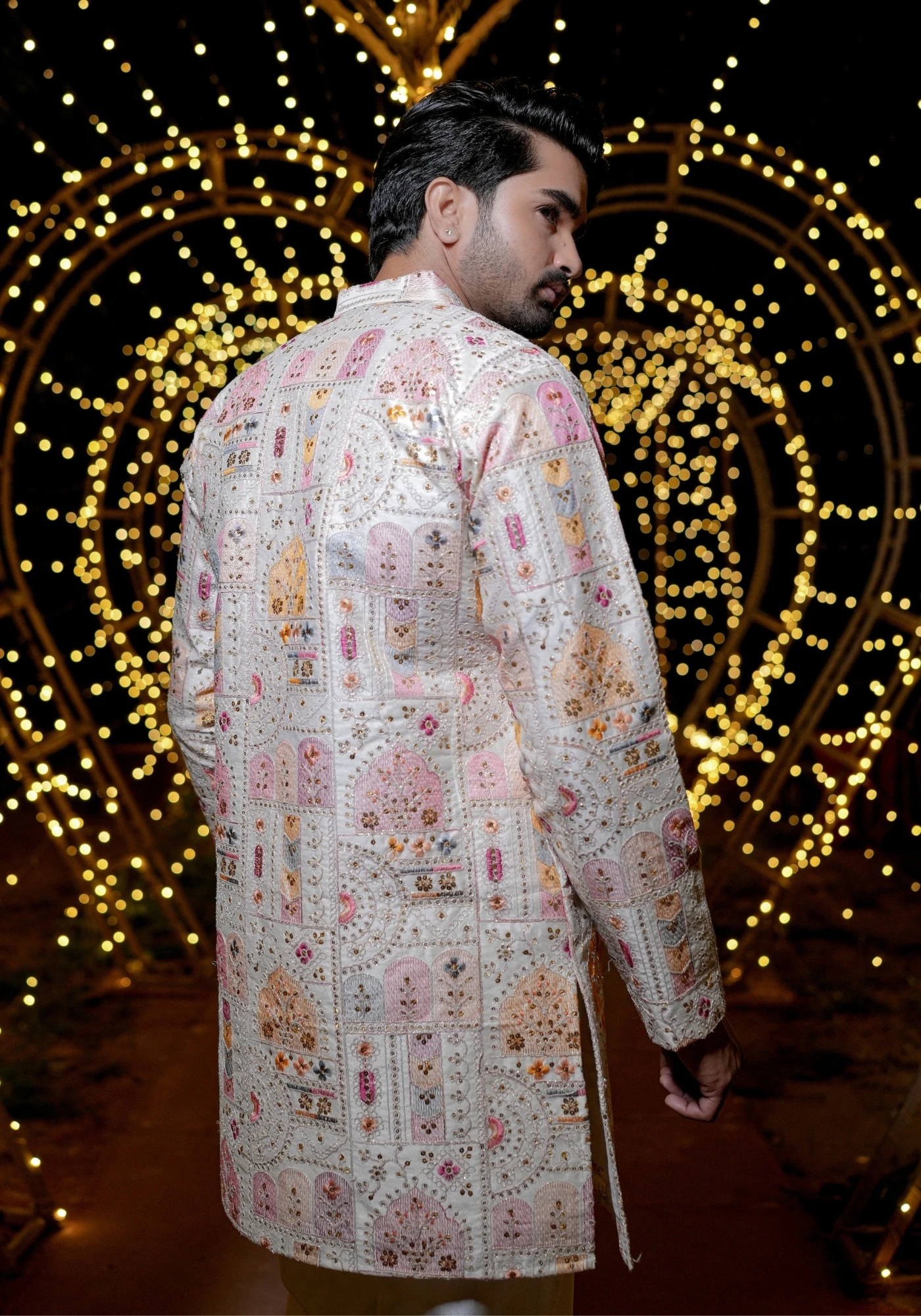 Royal Cream Rangrez Jharokha Naqsh Embroidered Kurta - view 3