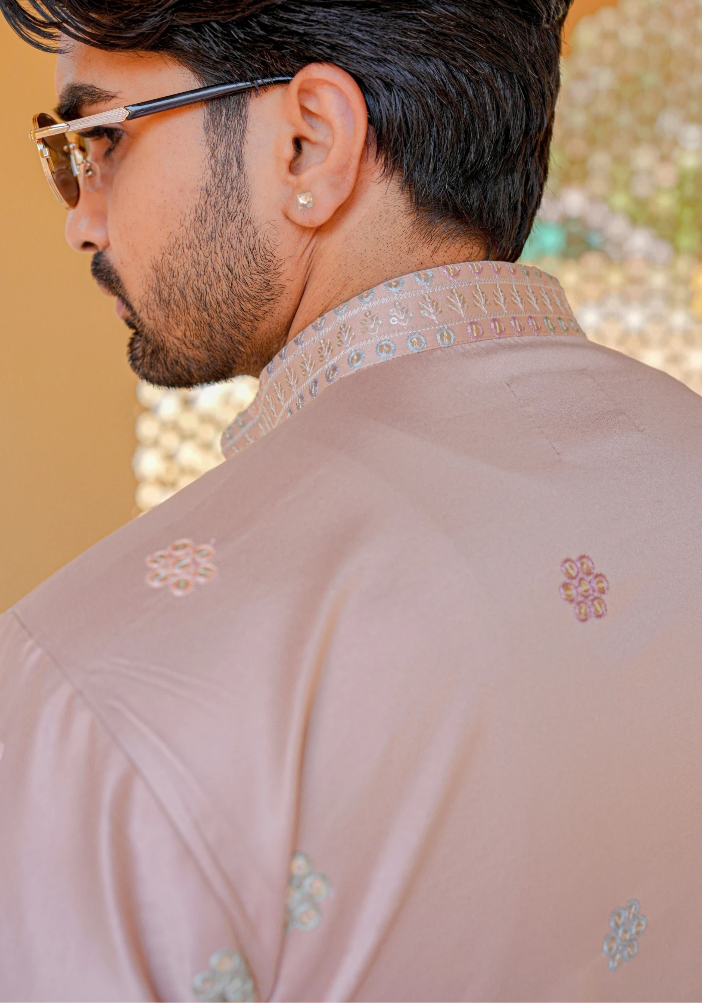 Peach Nazakat Noorbuti Embroidered Kurta - view 3