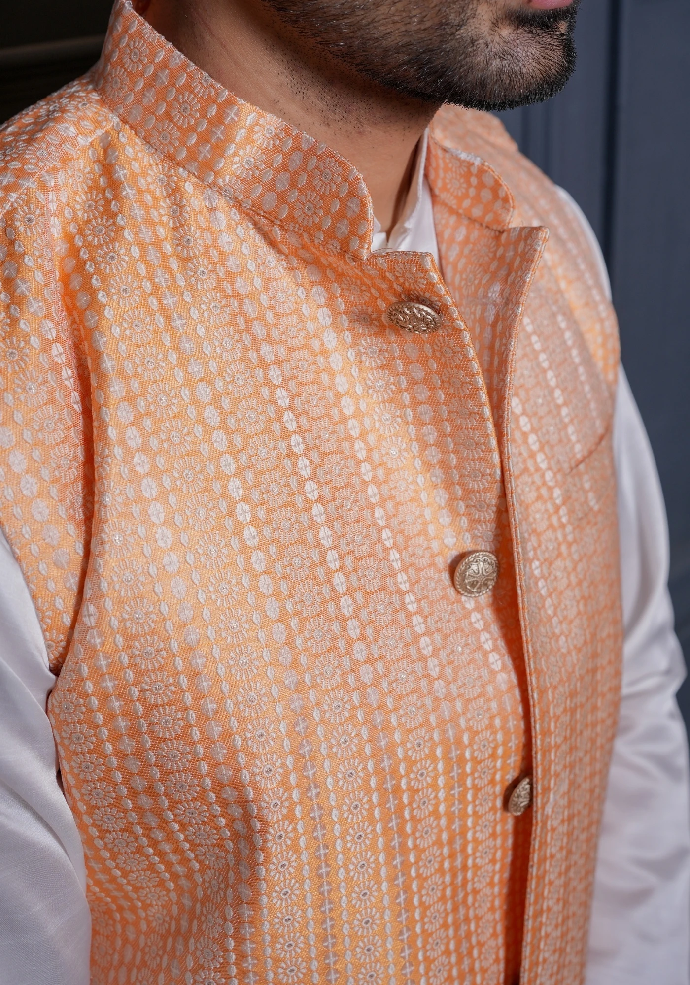 Peach Riwaayat Rekha Woven Koti with Kurta - view 6