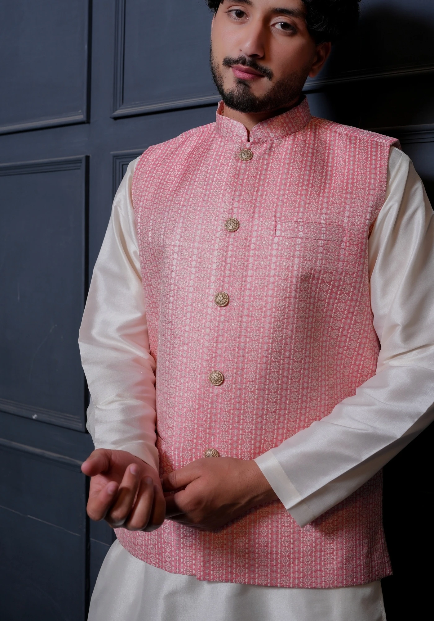 Pink Riwaayat Rekha Woven Koti with Kurta - view 2