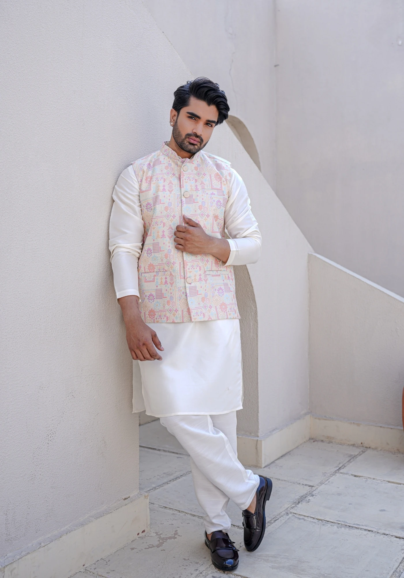 Heritage Pastel Riwaayat Woven Koti with Kurta - view 1