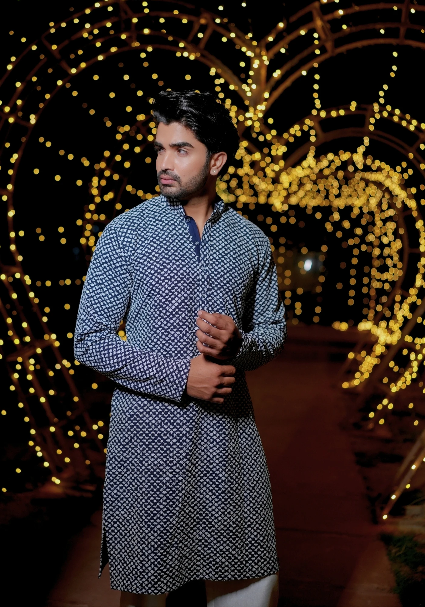Blue Gulzar Naqsh Embroidered Kurta - view 1