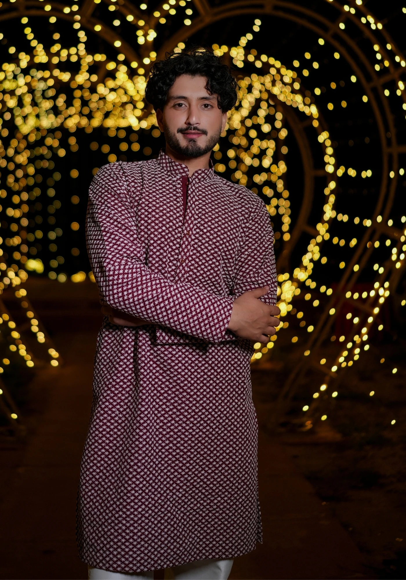 Maroon Gulzar Naqsh Embroidered Kurta - view 4