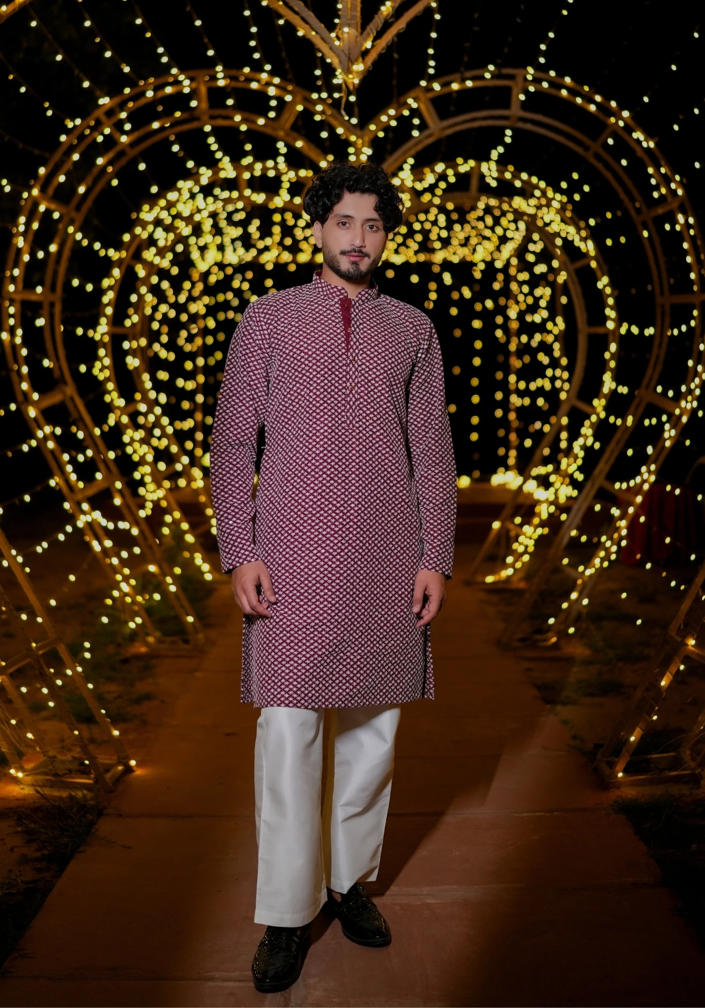 Maroon Gulzar Naqsh Embroidered Kurta - view 5