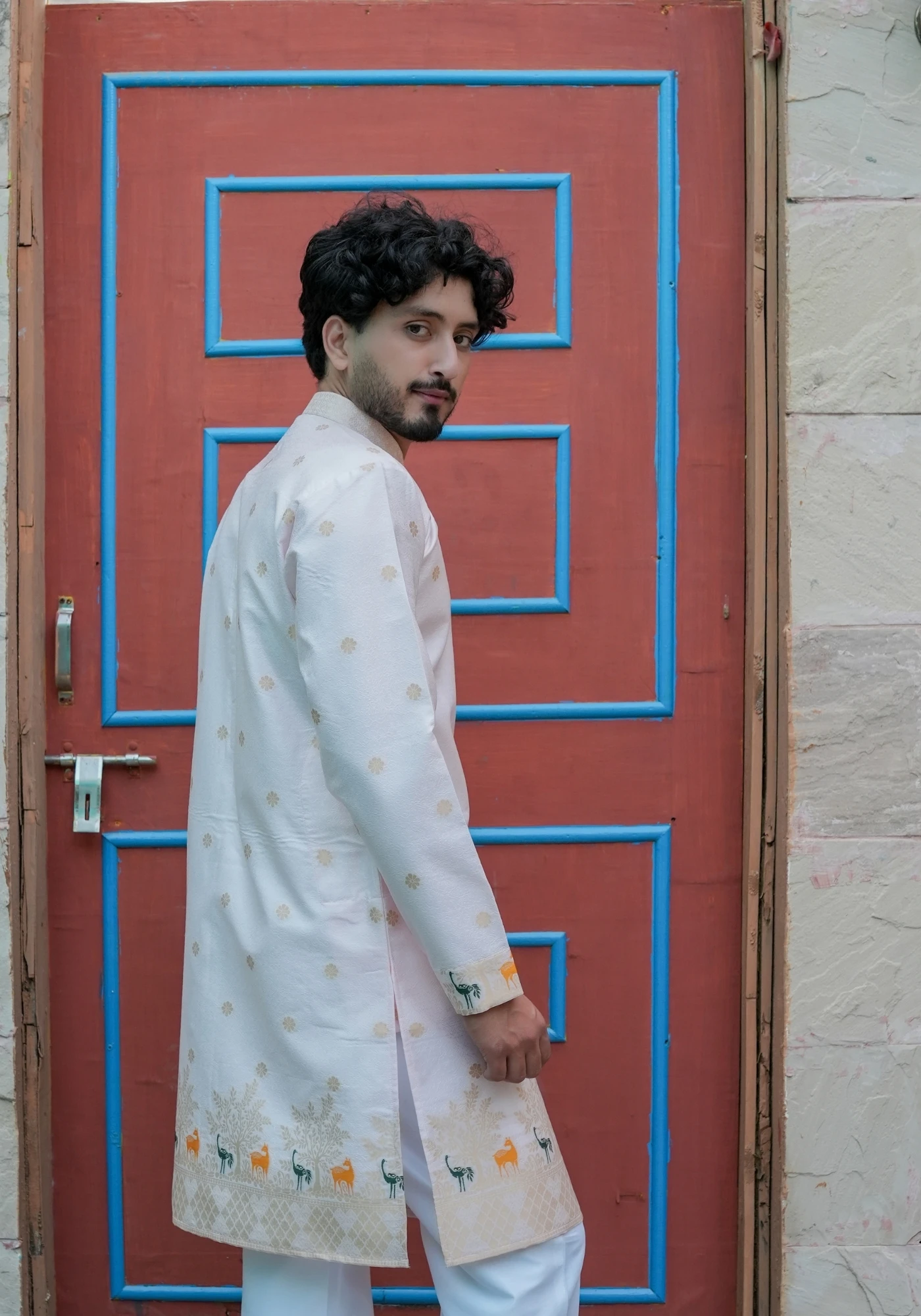 Pink Bunaavat Pashu Baagh Jacquard Front Open Kurta - view 3