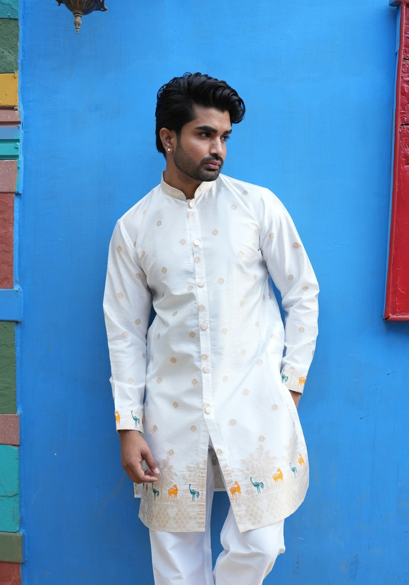 Ivory Bunaavat Pashu Baagh Jacquard Front Open Kurta - view 1