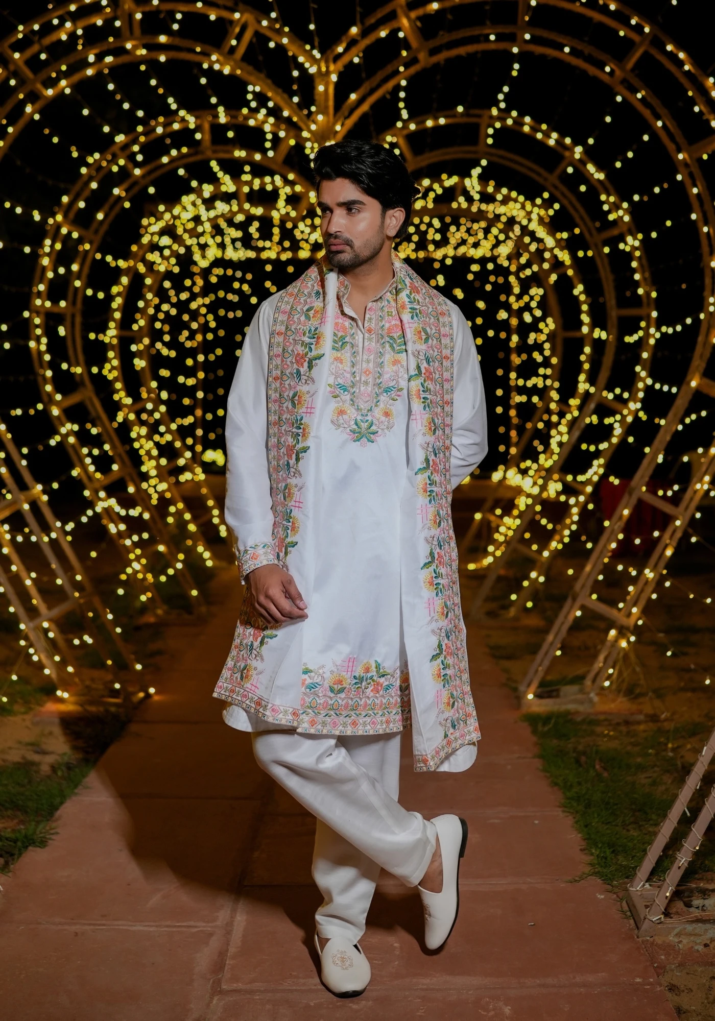 White Gulnaar Gulistaan Embroidered Kurta Pant with Dupatta - view 5