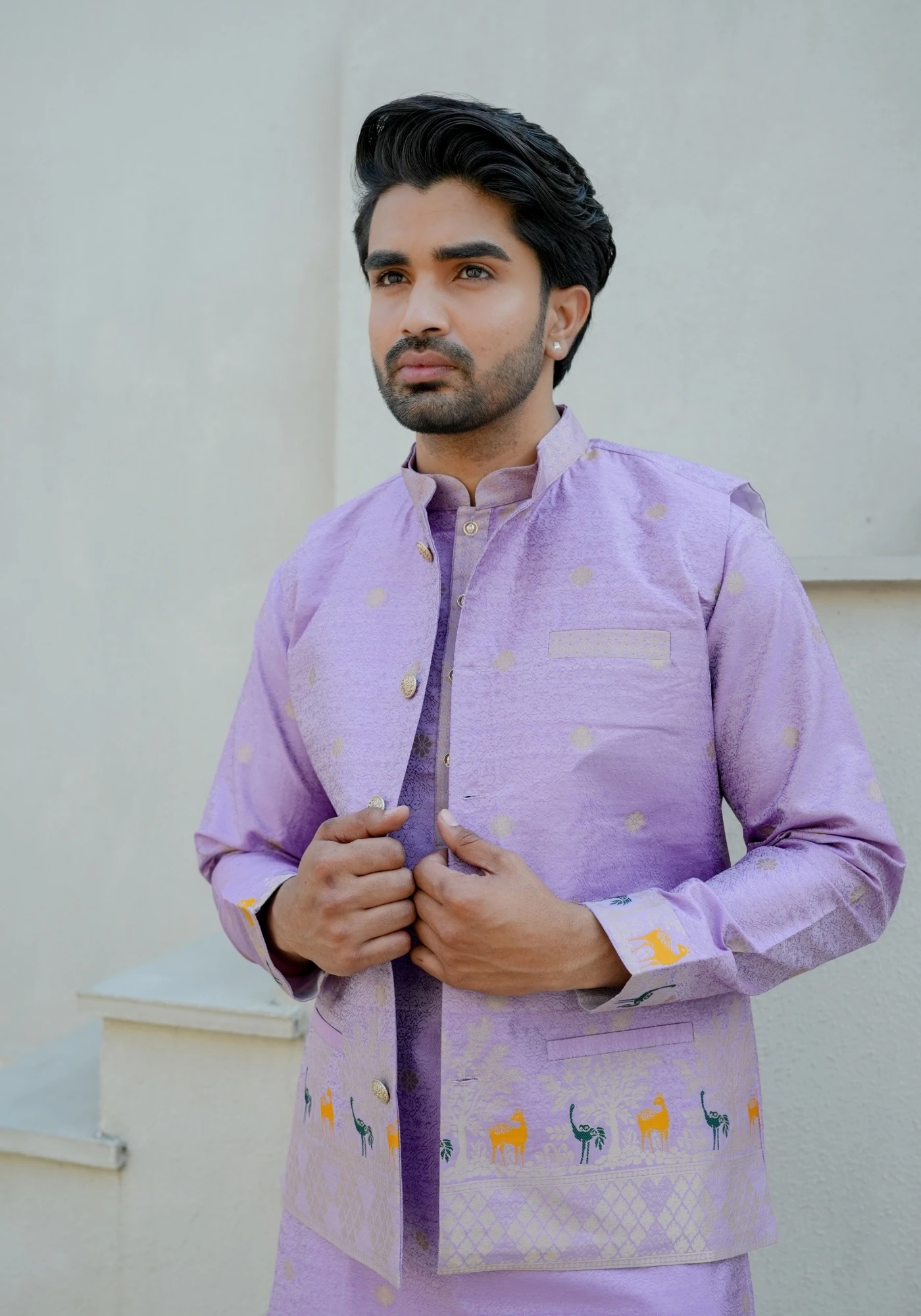 Lavender Bunaavat Pashu Baagh Jacquard Koti Kurta Set - view 4