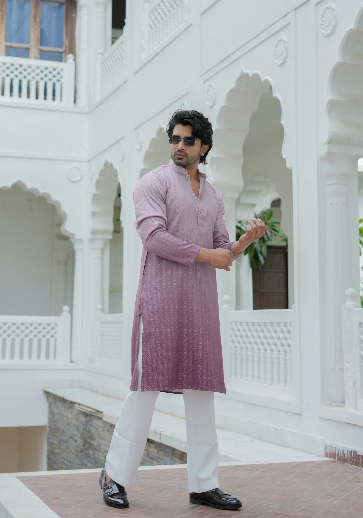 Dusty Purple Nazakat Tarangrekha Self Wooven Ombre Kurta - view 5