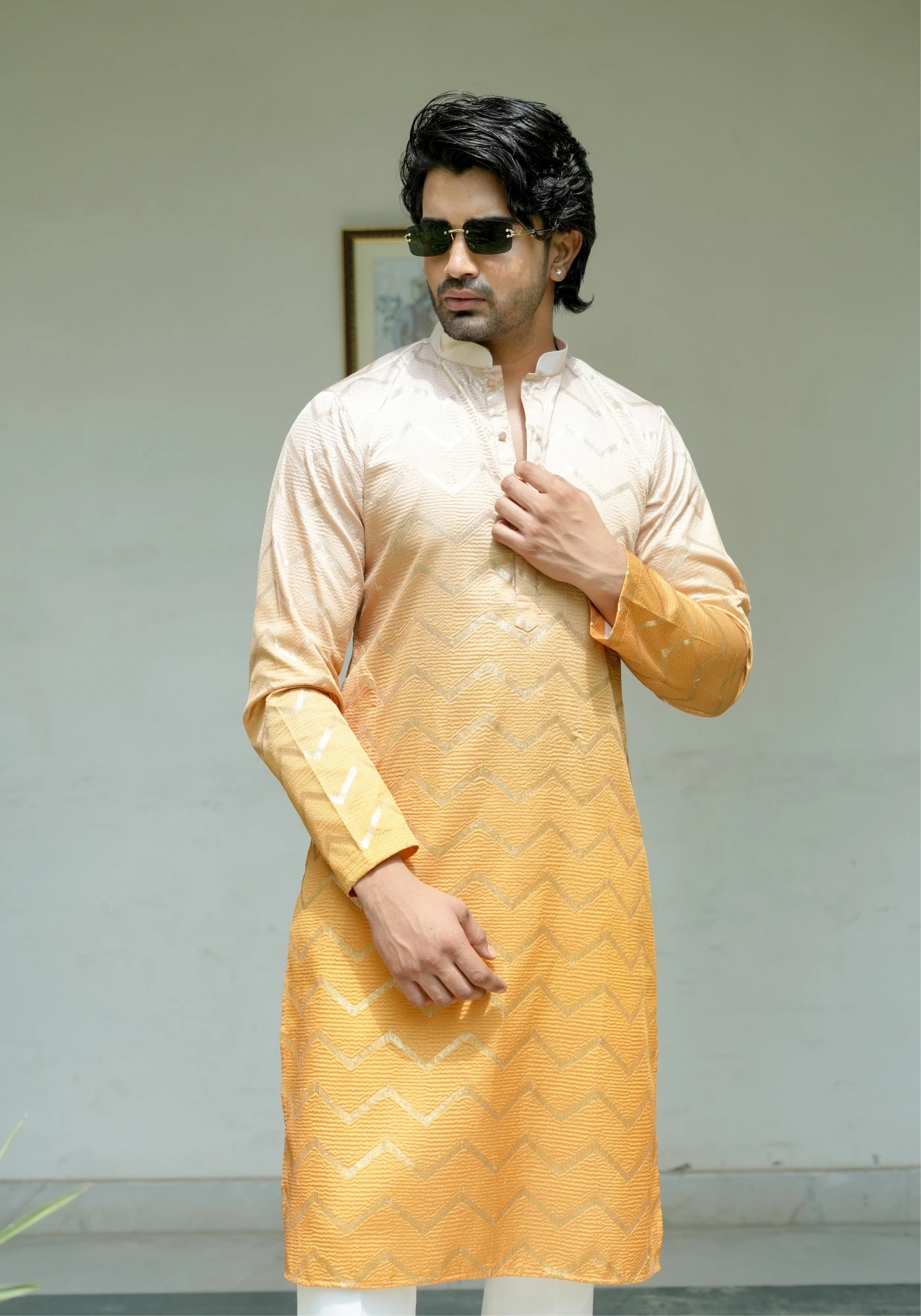 Honey Gold Nazakat Tarangrekha Self Woven Ombre Kurta - view 2