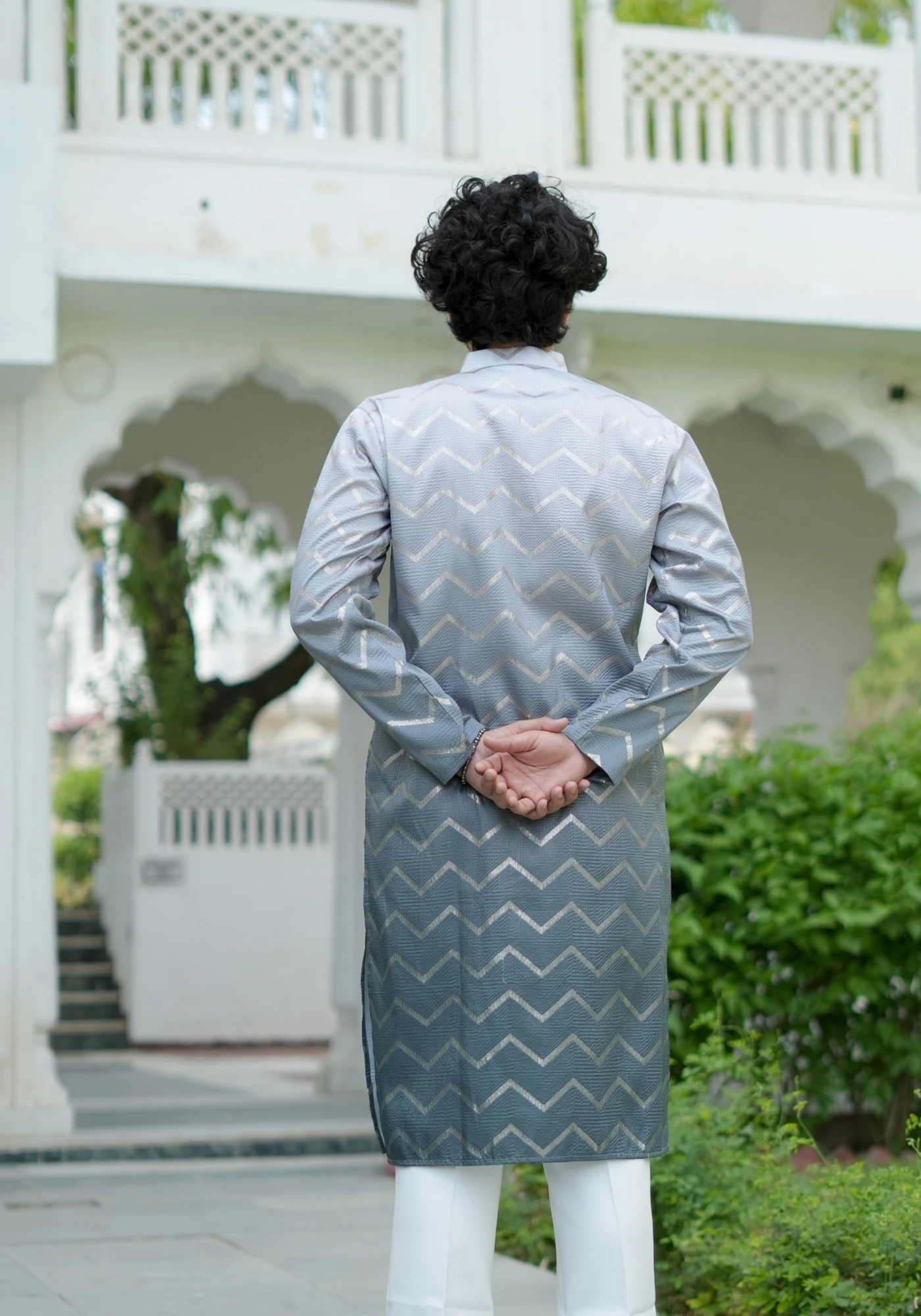 Ash Grey Nazakat Tarangrekha Self Woven Ombre Kurta - view 3