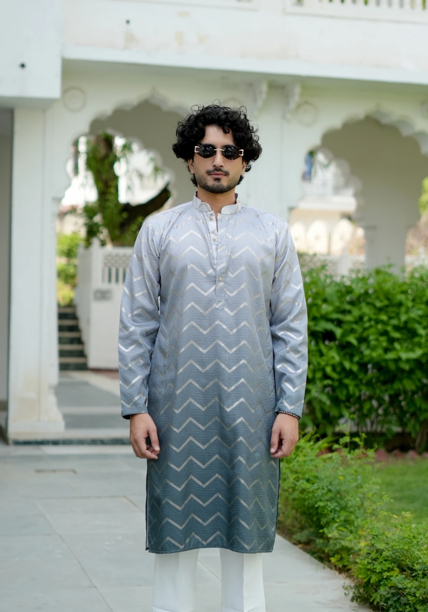 Ash Grey Nazakat Tarangrekha Self Woven Ombre Kurta - view 4