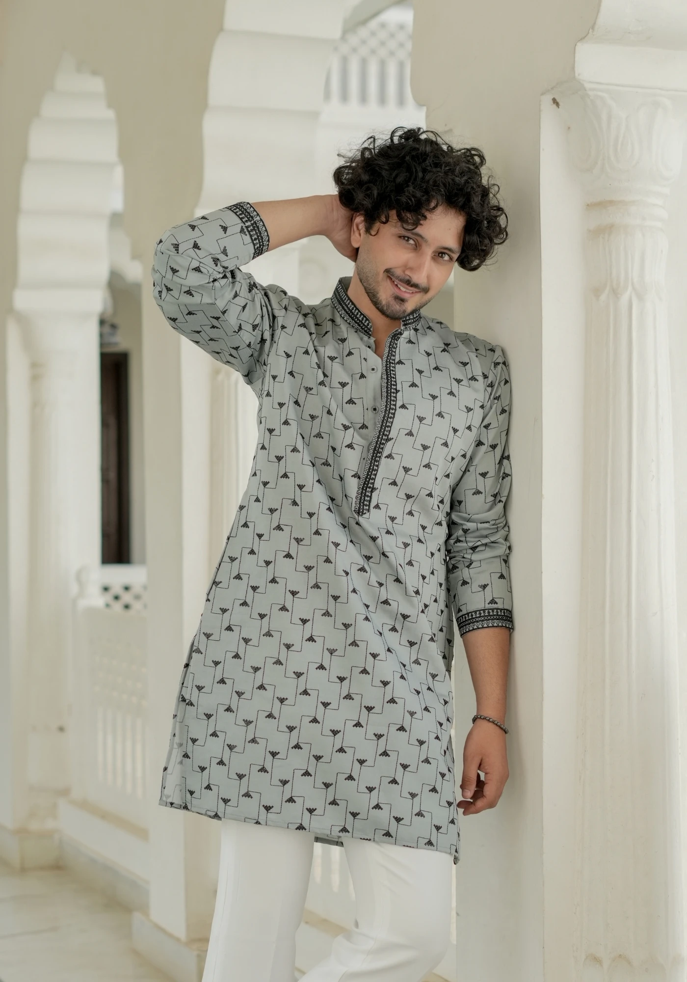 Ash Grey Nazakat Karigar Embroidered Kurta - view 1