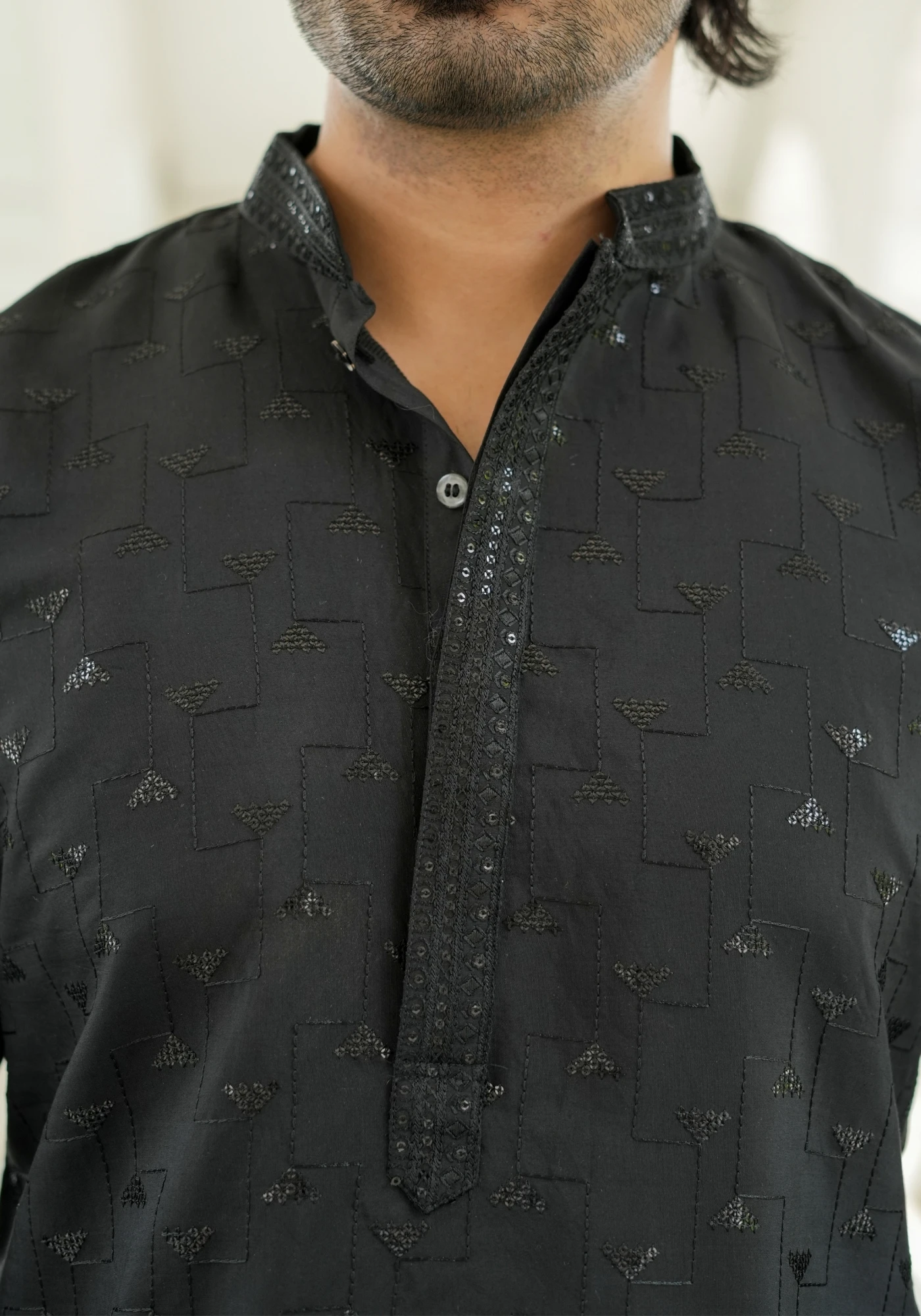 Midnight Black Nazakat Karigar Embroidered Kurta - view 2