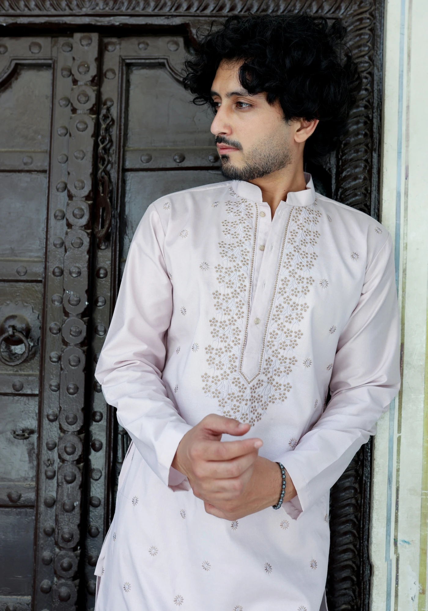 Light Lavender Noorjaal Prabha Embroidered Kurta Pant set - view 3