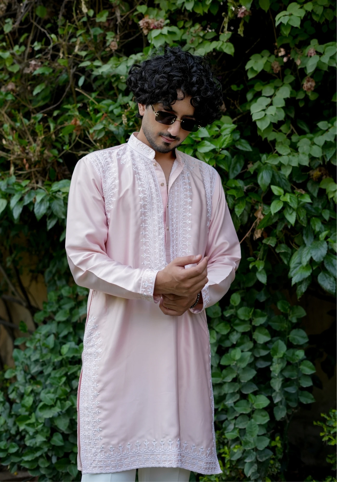 Blush Pink Noorjaal Rekha Embroidered Kurta Dupatta Set - view 2