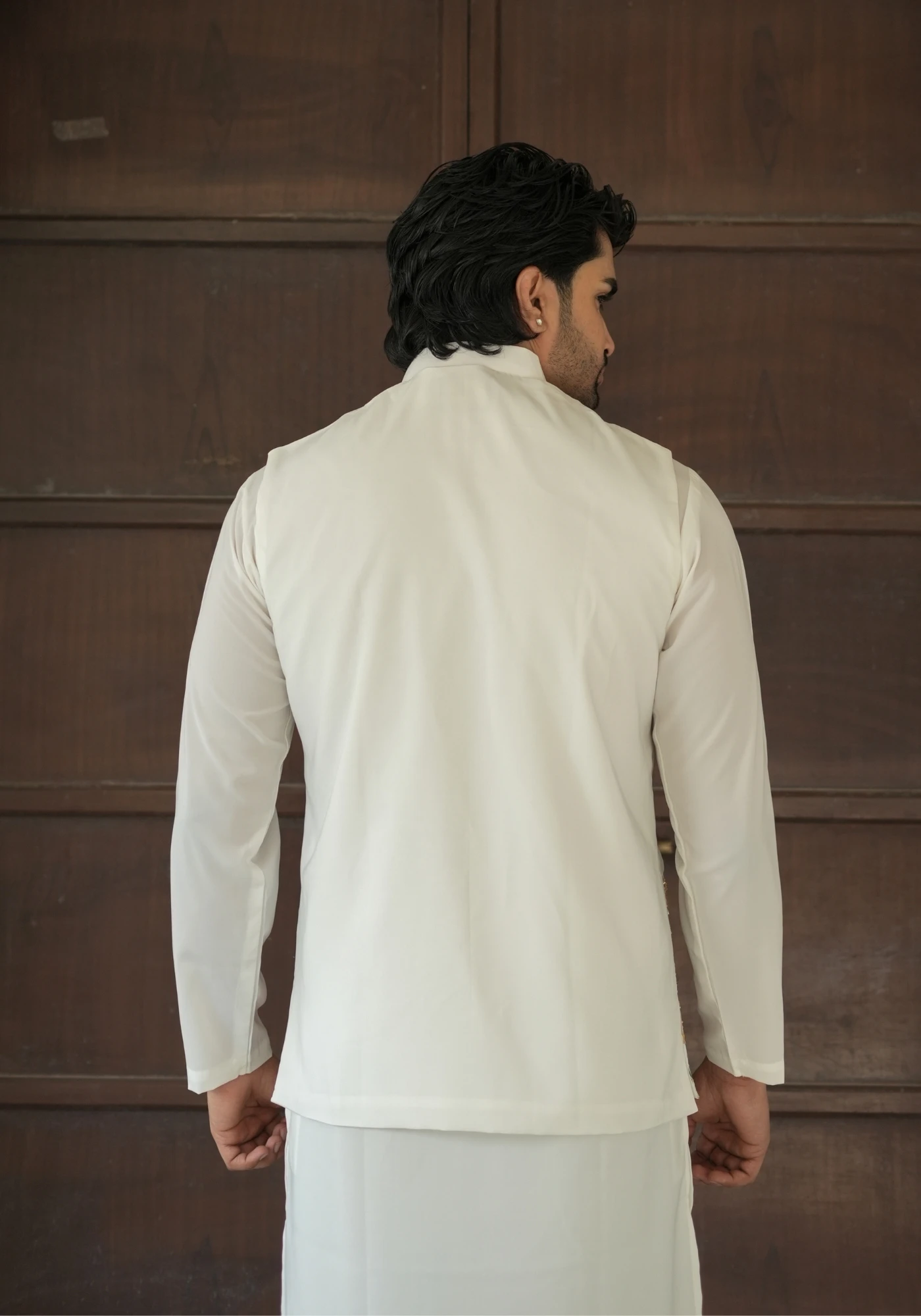 Off White Riwaayat Rangmahal Baaraat Embroidered Koti Kurta Pant Set - view 3