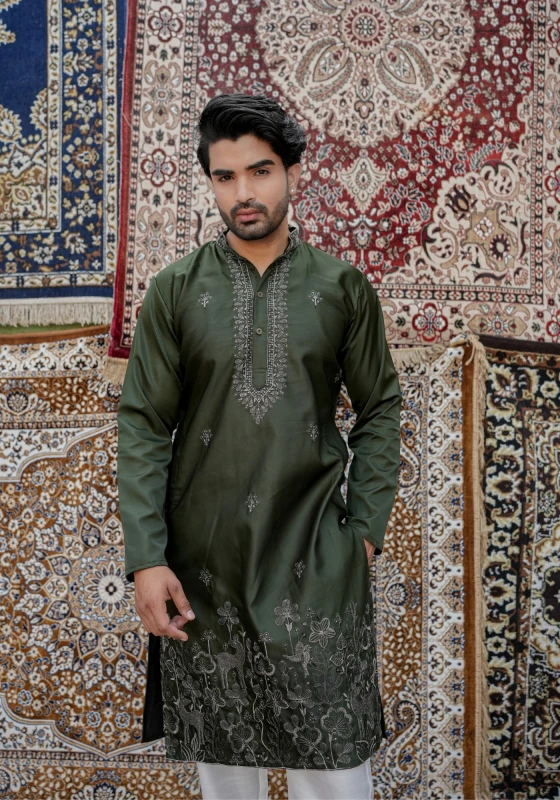 Olive Green Gulzar Naqsh Embroidered Kurta