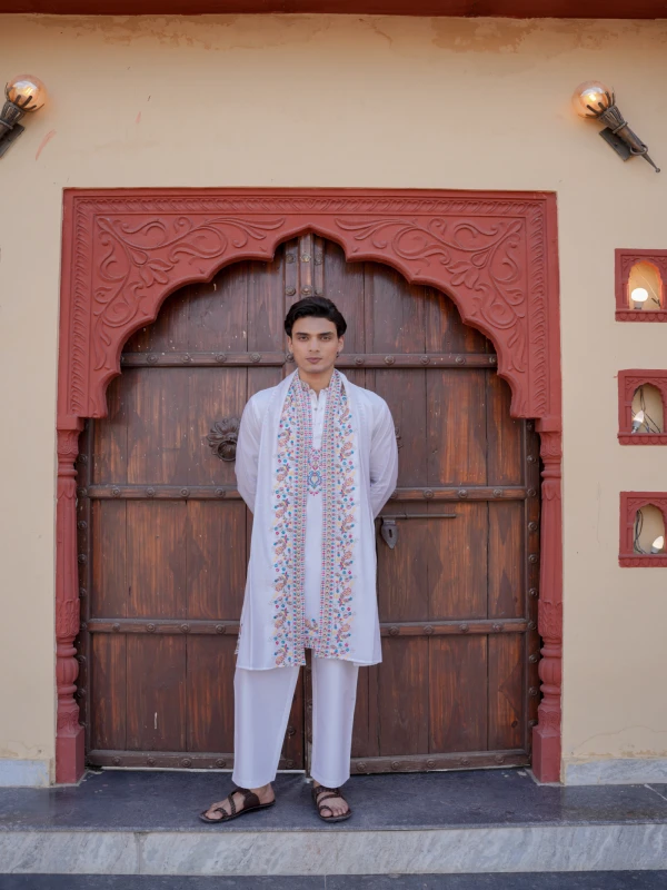 Ivory Embroidered Kurta Pant with Dupatta Festive Wedding Set